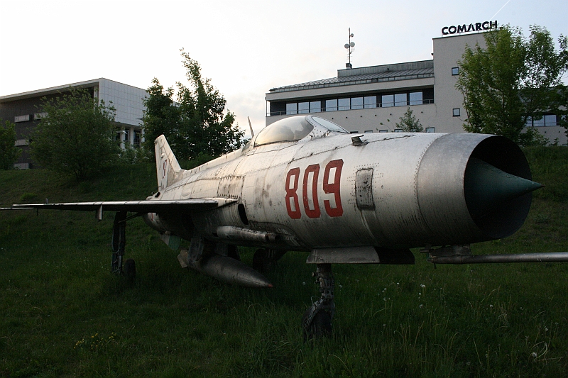 a 069